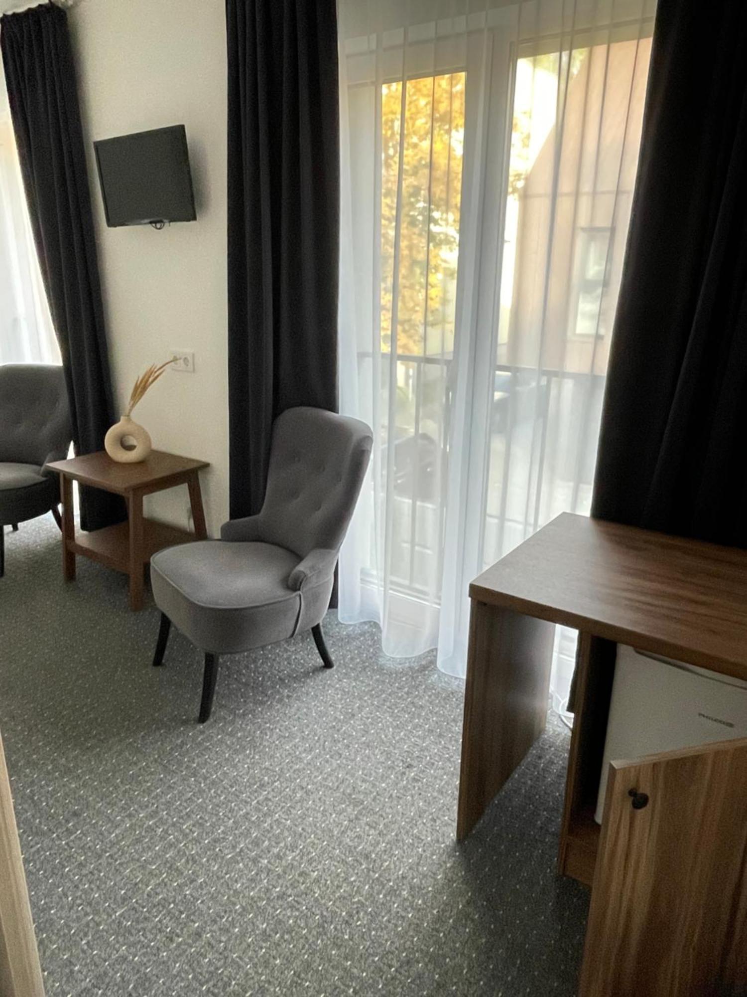 Izabeles Apartamentai Palanga Buitenkant foto