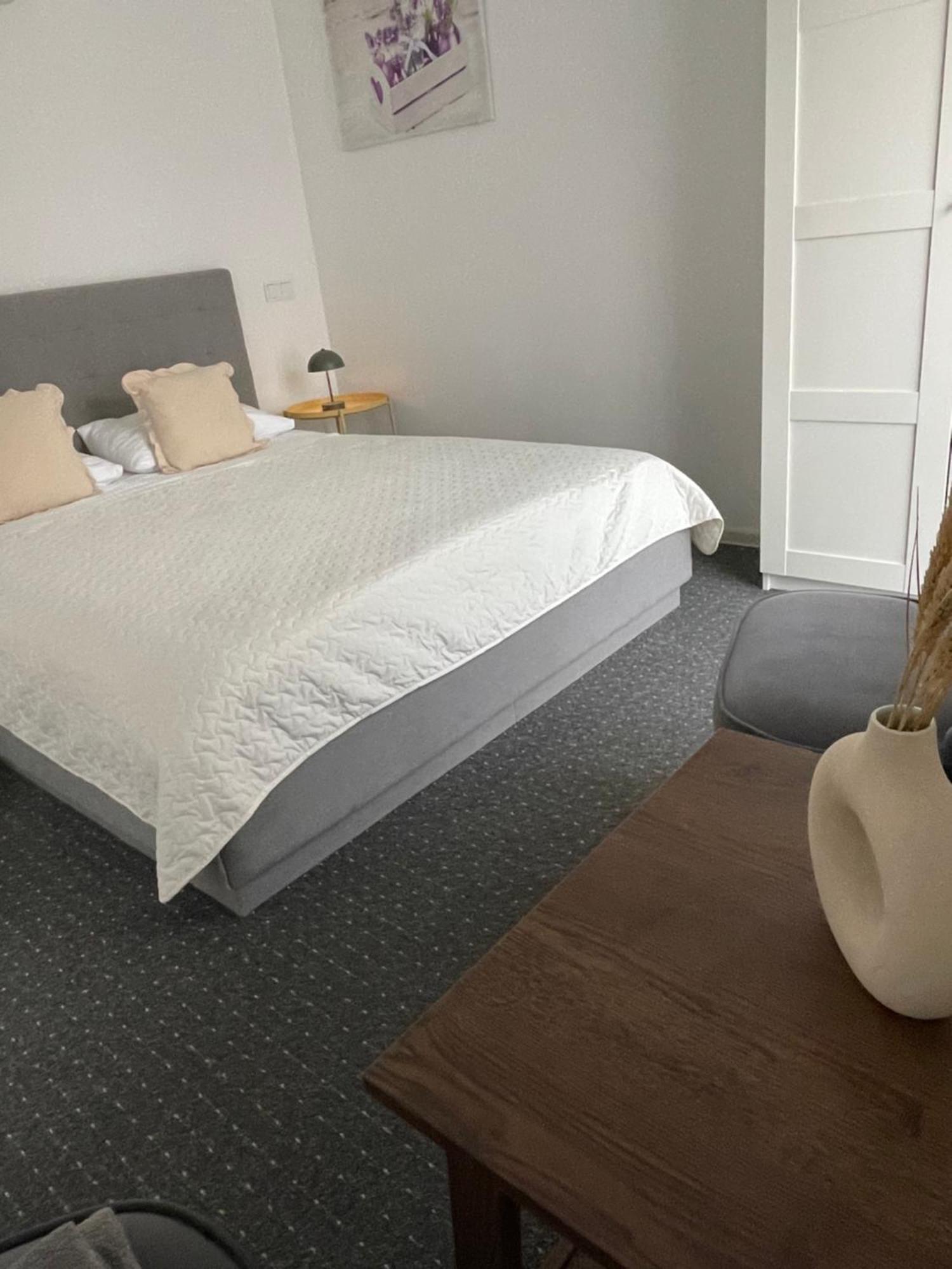 Izabeles Apartamentai Palanga Buitenkant foto